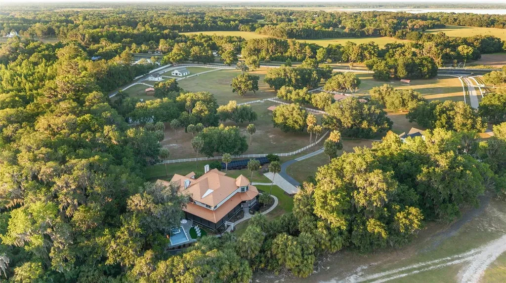 22620 Highway 441 N Micanopy FL 32667