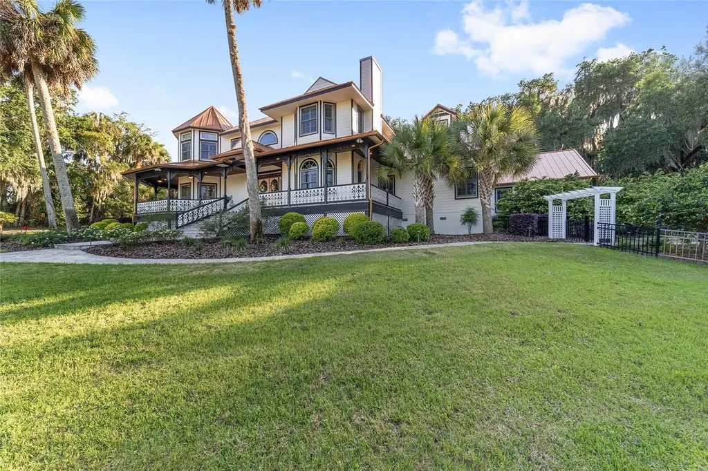 22620 Highway 441 N Micanopy FL 32667