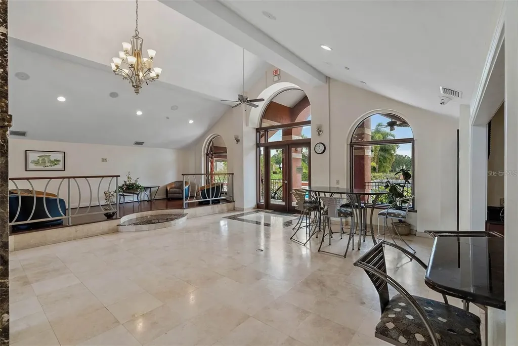 10265 Gandy Boulevard N St Petersburg FL 33702