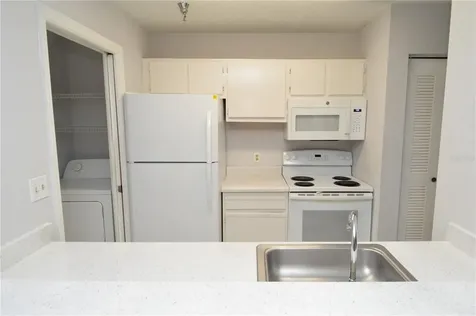 10265 Gandy Boulevard N St Petersburg FL 33702