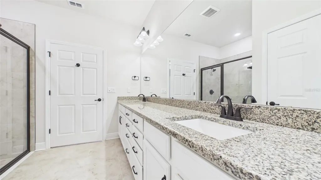 13890 Kingfisher Glen Drive Lithia FL 33547