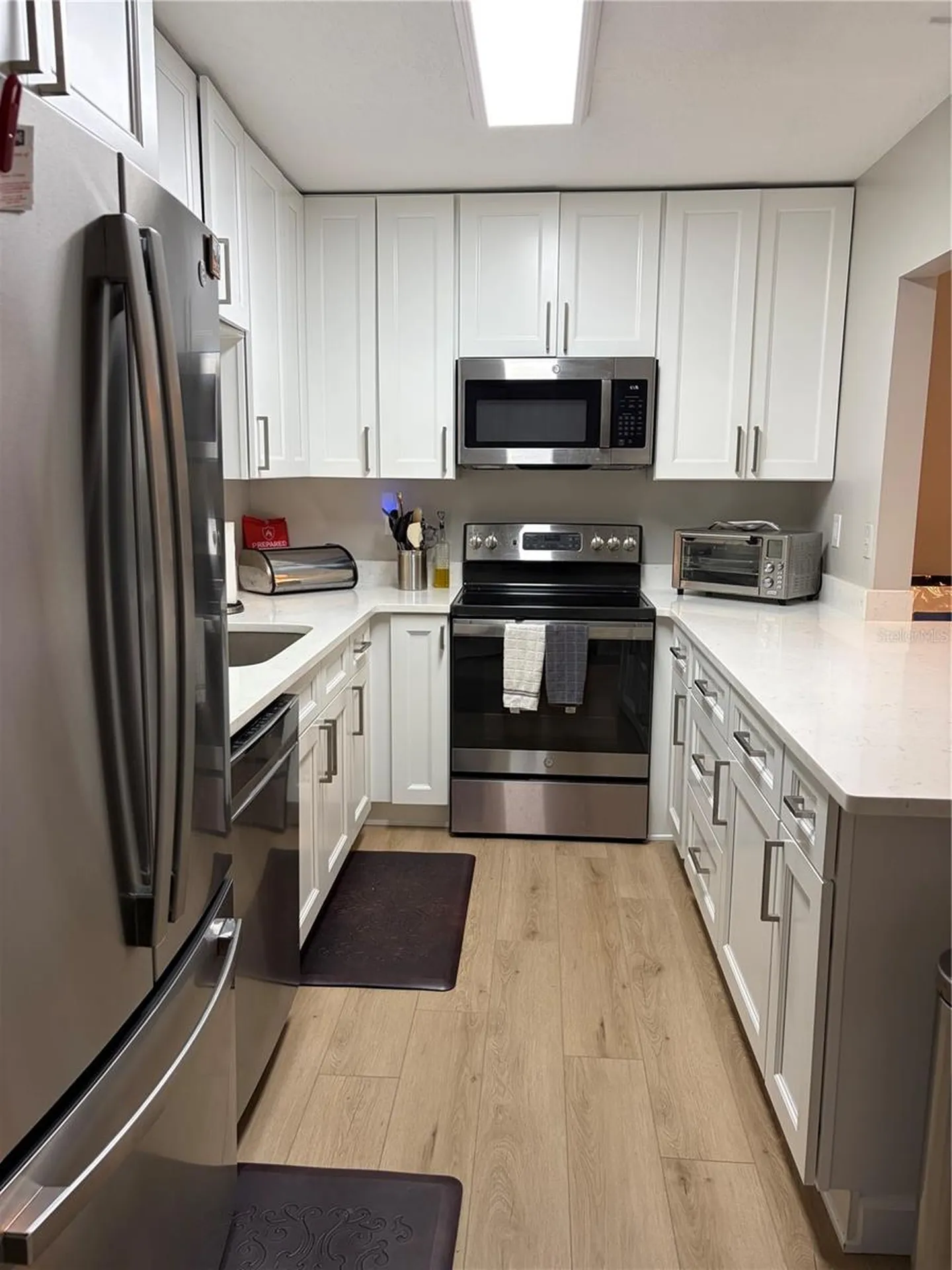 1225 Pine Ridge Circle W Tarpon Springs FL 34688