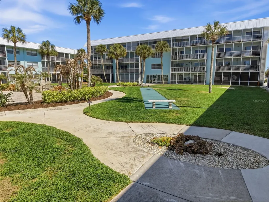 325 N Causeway New Smyrna Beach FL 32169