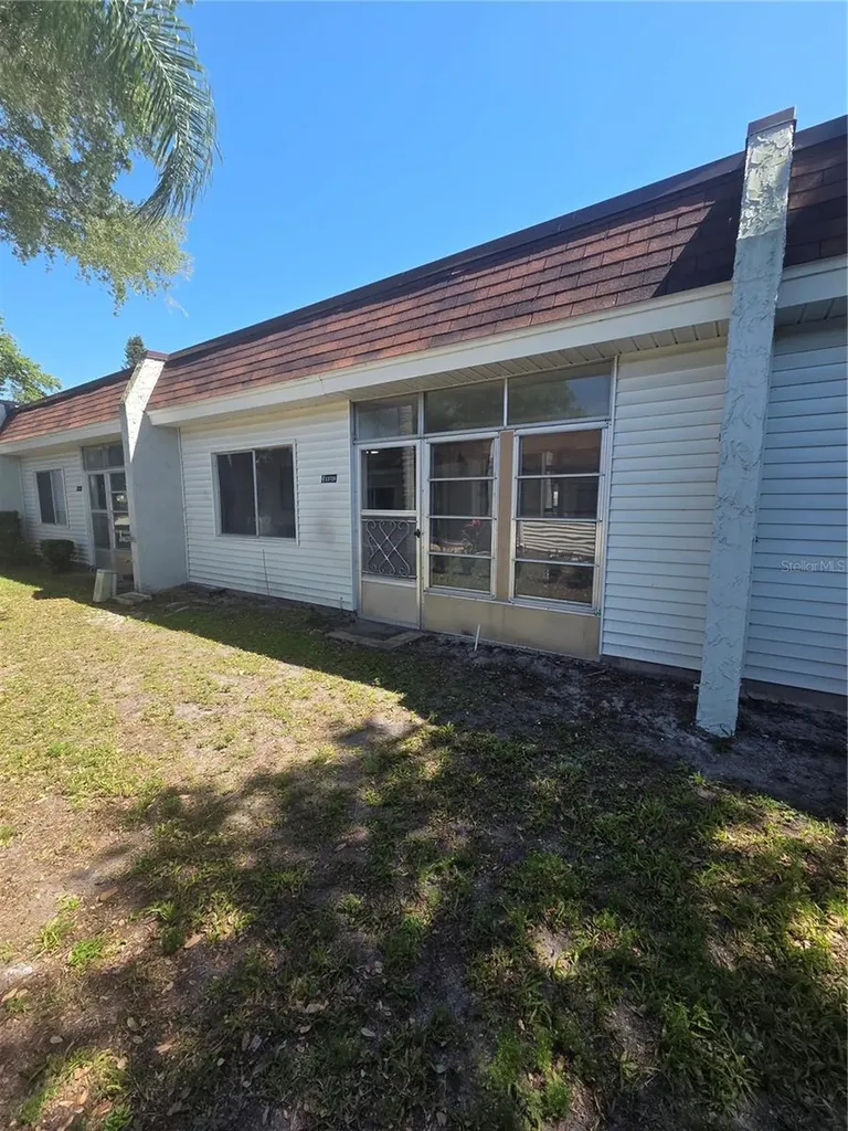 13719 Mission Oaks Boulevard Seminole FL 33776