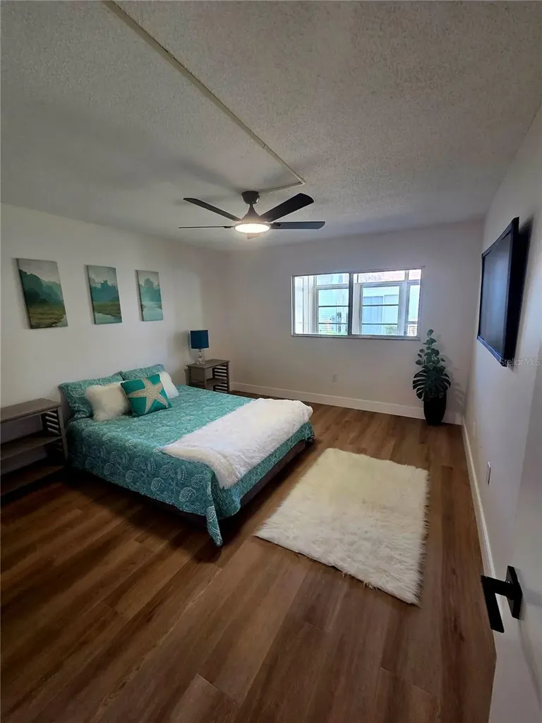 13719 Mission Oaks Boulevard Seminole FL 33776