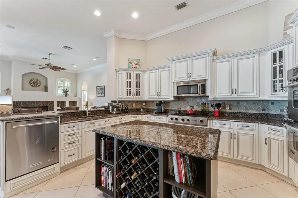 8225 Lynch Drive Orlando FL 32835