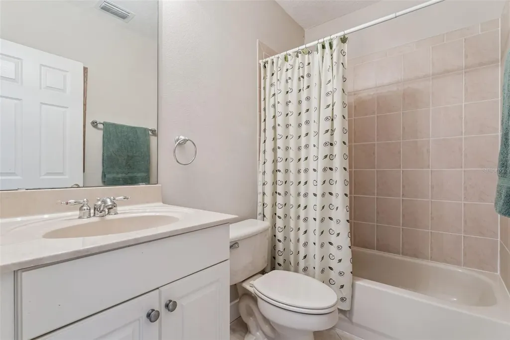 8225 Lynch Drive Orlando FL 32835