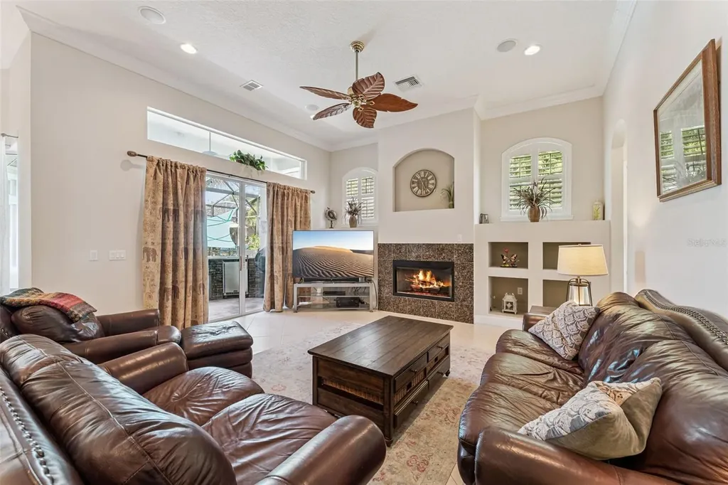 8225 Lynch Drive Orlando FL 32835