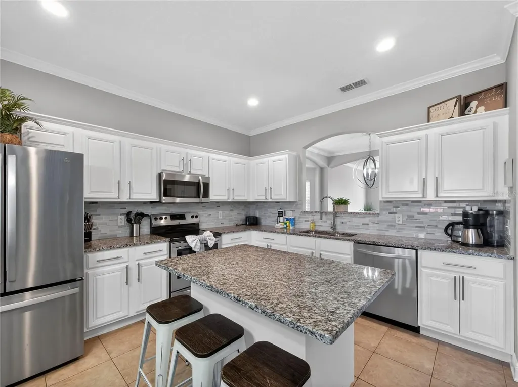 242 Solana Circle Davenport FL 33897