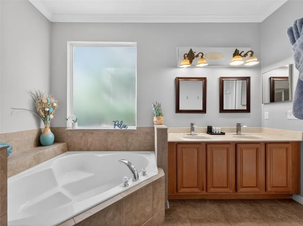 242 Solana Circle Davenport FL 33897