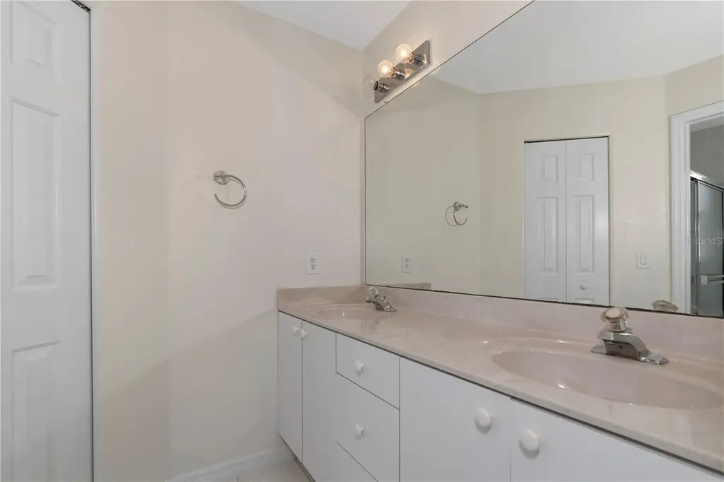 1401 Hedgewood Circle North Port FL 34288