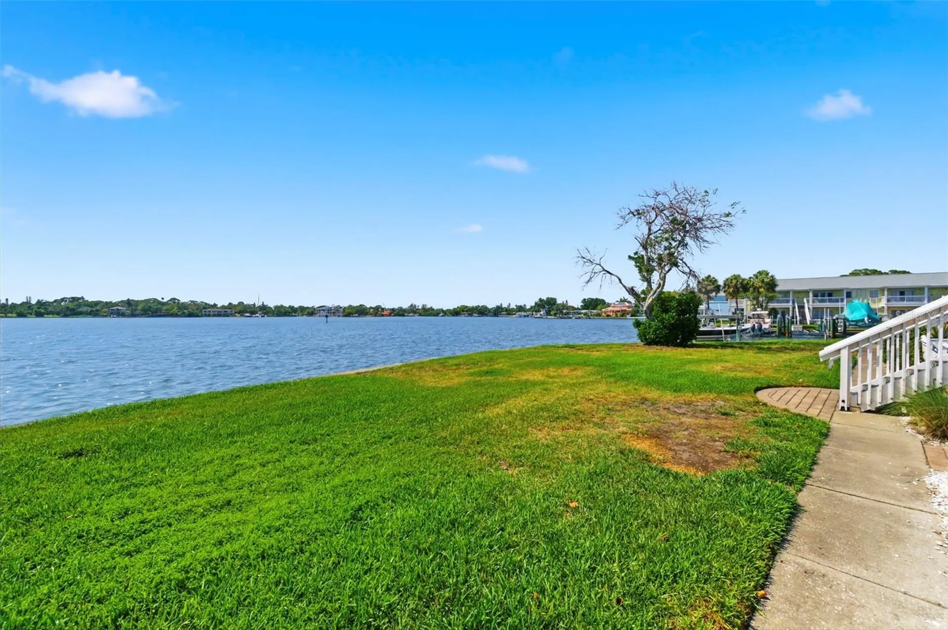 5107 Salmon Drive SE St Petersburg FL 33705