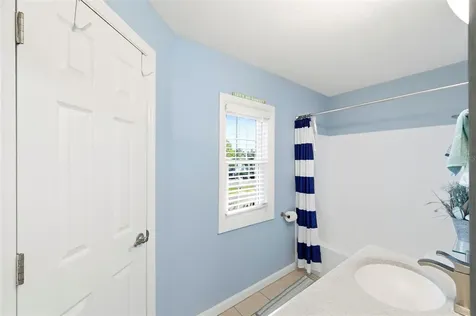 5107 Salmon Drive SE St Petersburg FL 33705