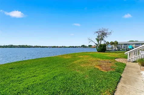 5107 Salmon Drive SE St Petersburg FL 33705