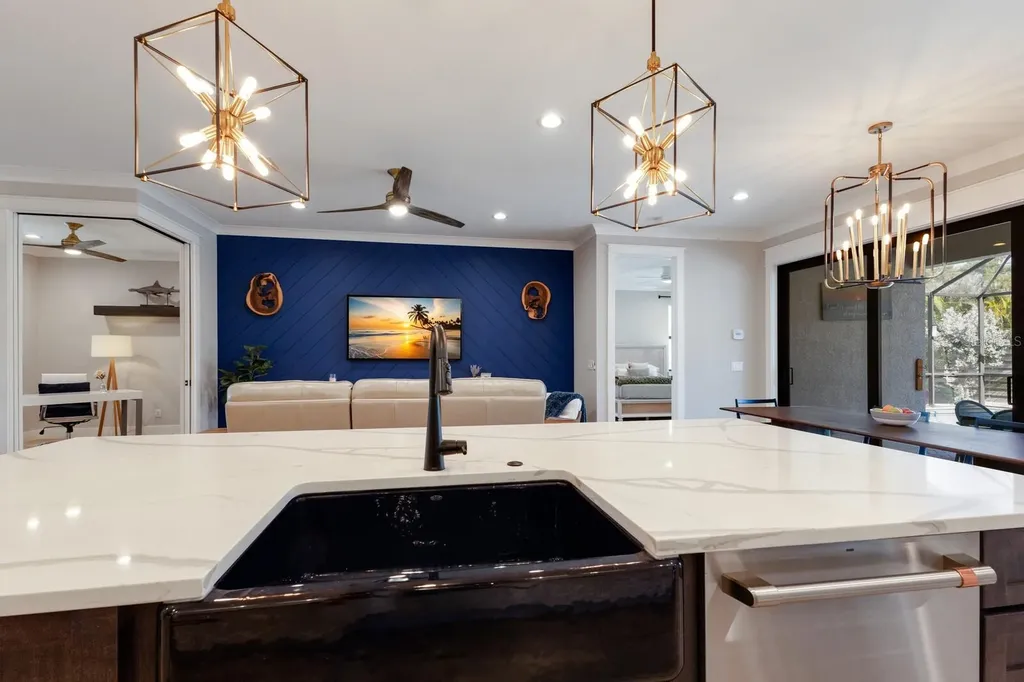 2823 Marshall Drive Sarasota FL 34239