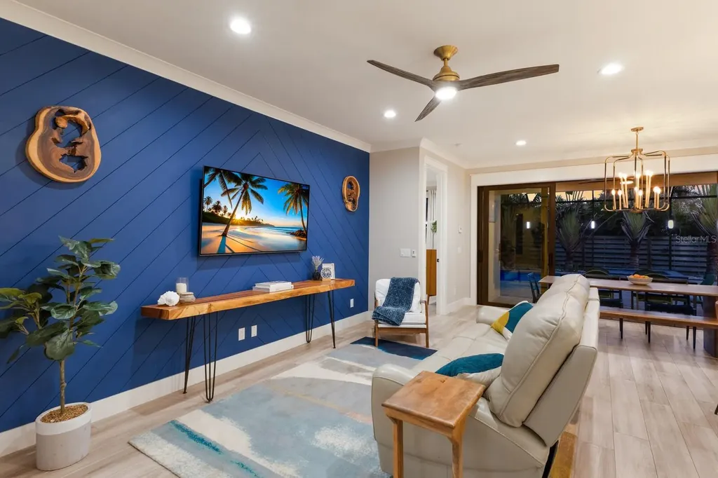 2823 Marshall Drive Sarasota FL 34239