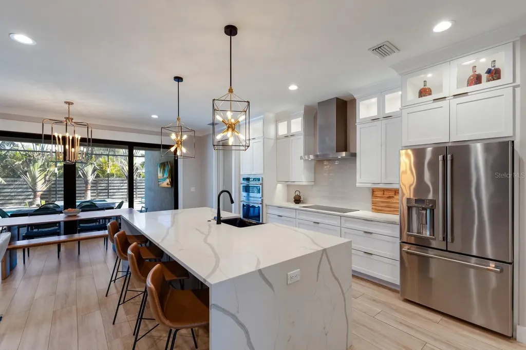 2823 Marshall Drive Sarasota FL 34239