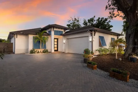 2823 Marshall Drive Sarasota FL 34239