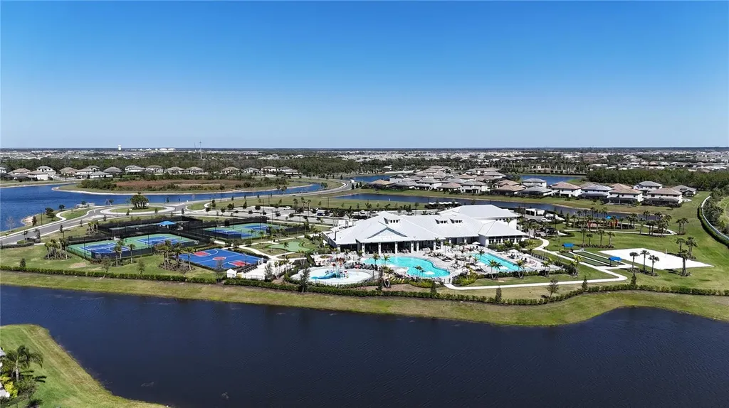 16309 Tradewind Terrace Lakewood Ranch FL 34211