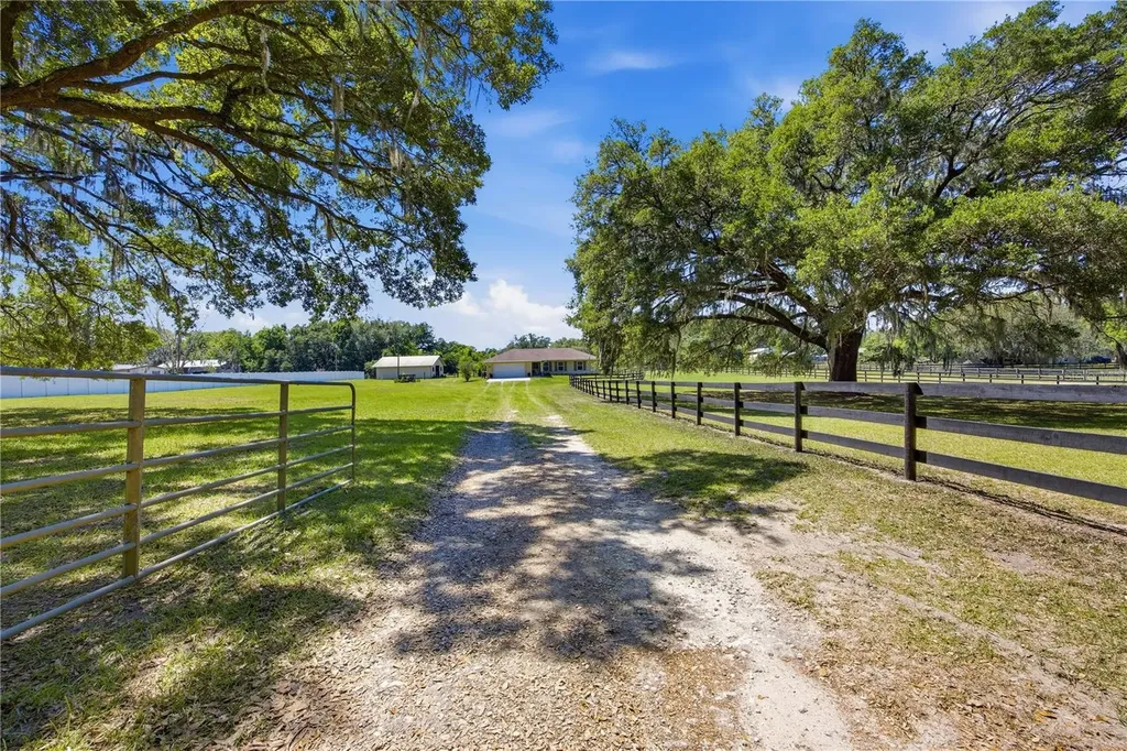 9690 NW 30th Avenue Ocala FL 34475