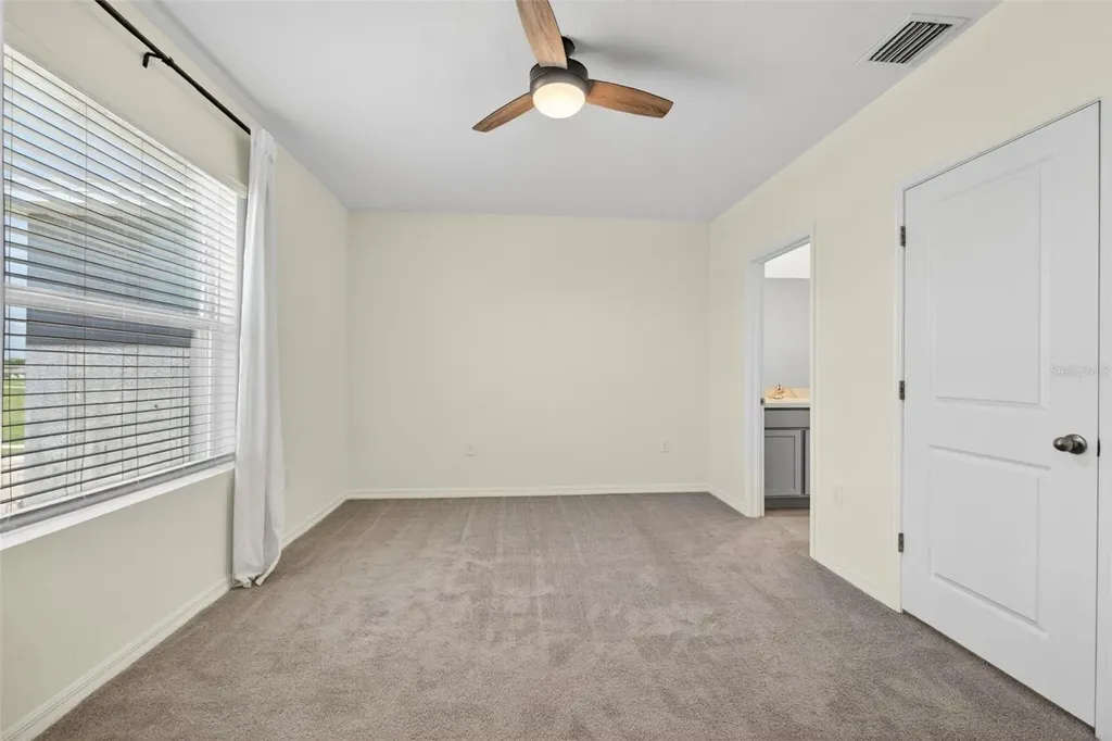 33105 Major Oak Drive Wesley Chapel FL 33545