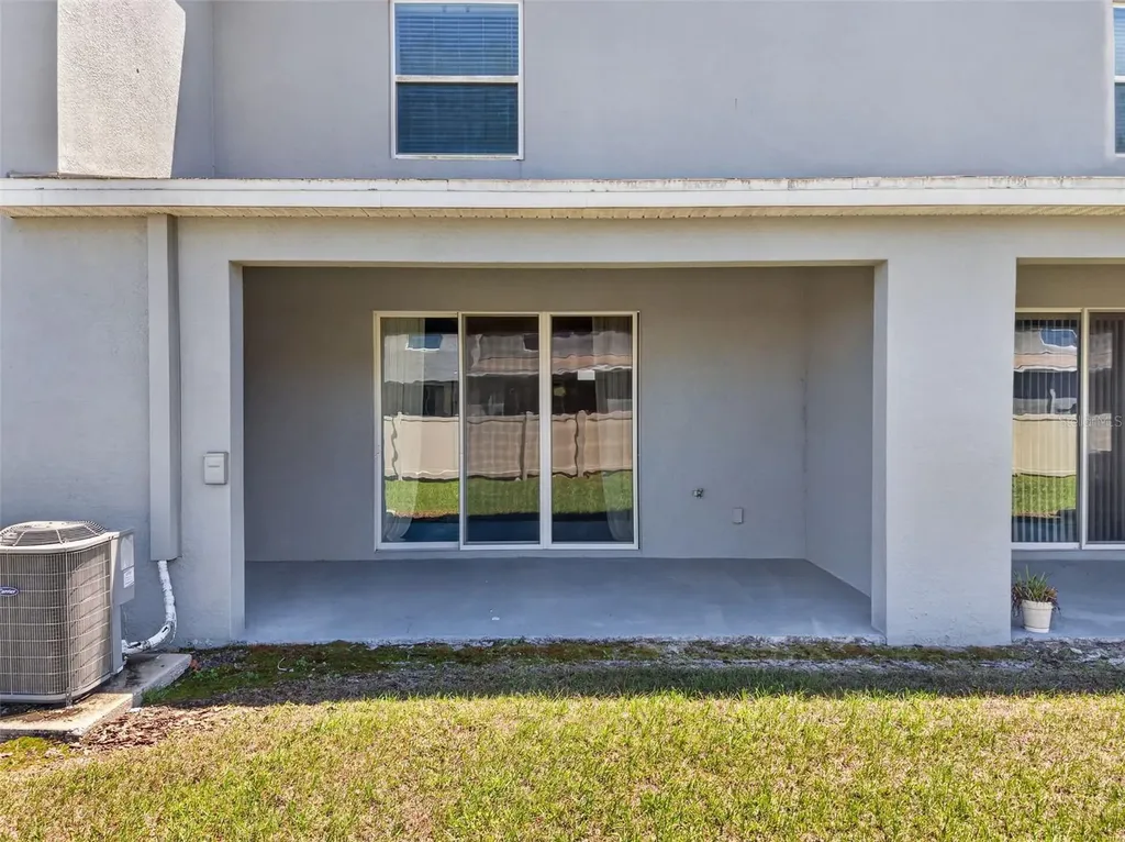 33105 Major Oak Drive Wesley Chapel FL 33545