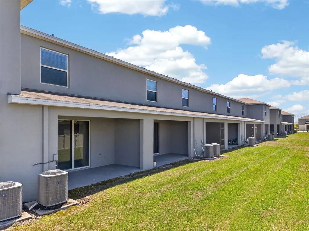 33105 Major Oak Drive Wesley Chapel FL 33545