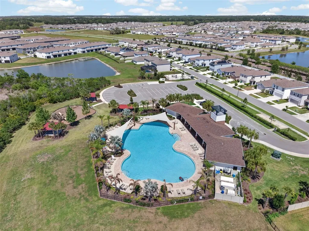 33105 Major Oak Drive Wesley Chapel FL 33545