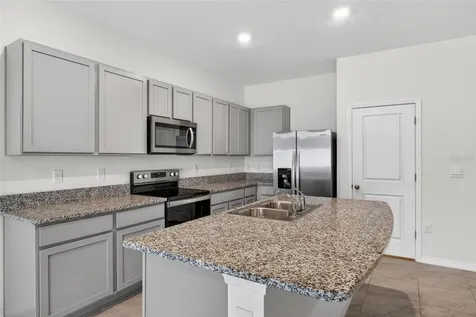 33105 Major Oak Drive Wesley Chapel FL 33545