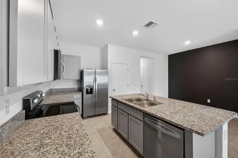 33105 Major Oak Drive Wesley Chapel FL 33545