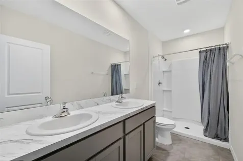 33105 Major Oak Drive Wesley Chapel FL 33545