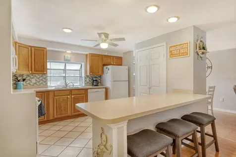 6213 34th Avenue W Bradenton FL 34209