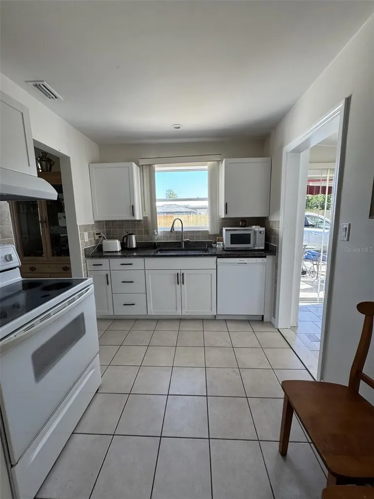 5277 Grobe Street North Port FL 34287