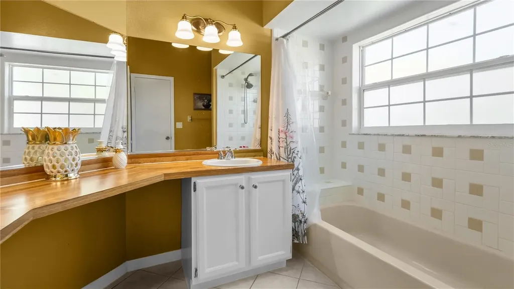 3320 Pineridge Circle Kissimmee FL 34746