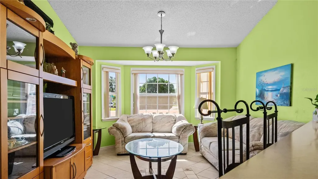 3320 Pineridge Circle Kissimmee FL 34746