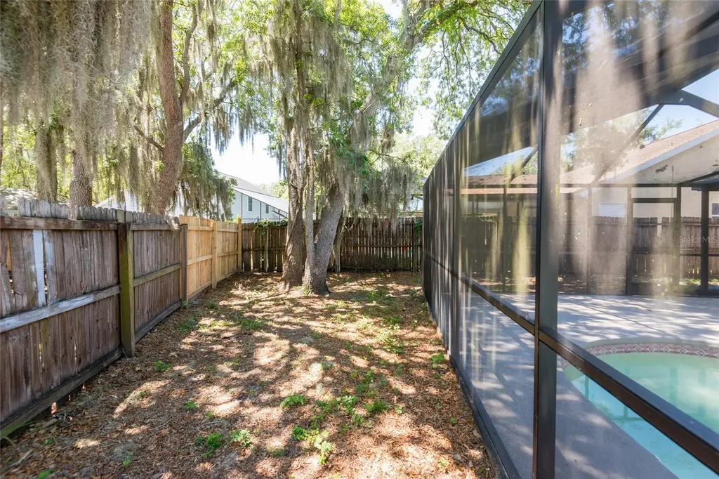 4002 Quail Briar Drive Valrico FL 33596