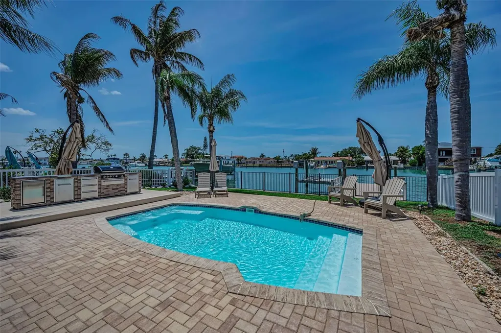 11800 7th Street E Treasure Island FL 33706