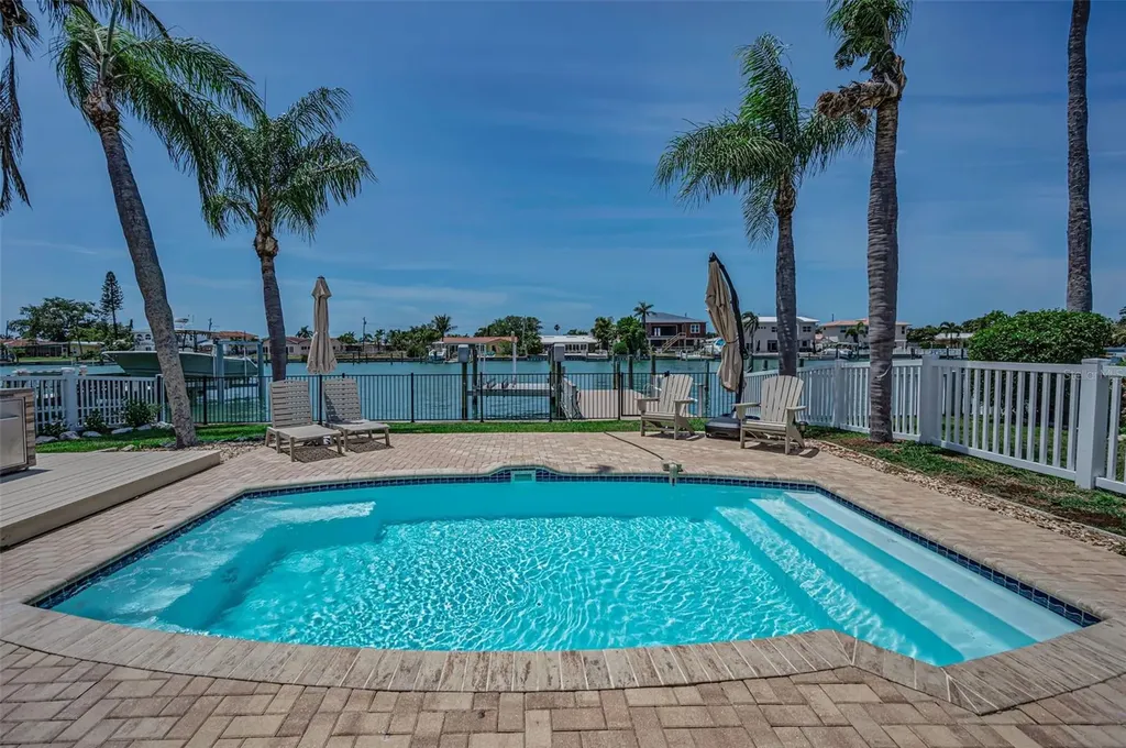 11800 7th Street E Treasure Island FL 33706
