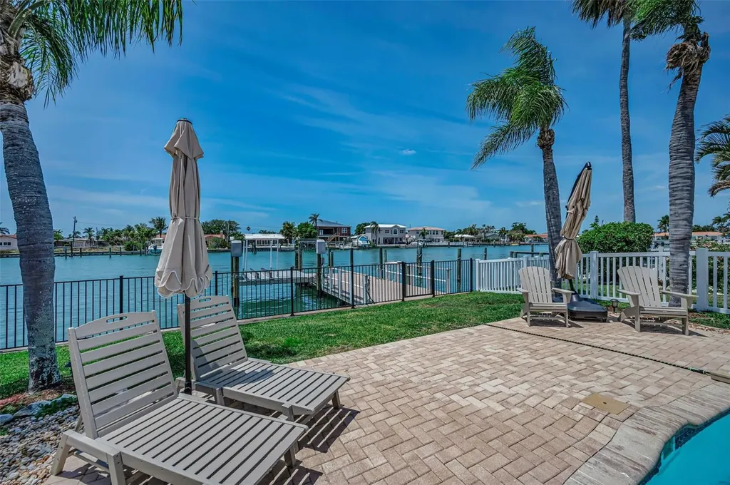 11800 7th Street E Treasure Island FL 33706