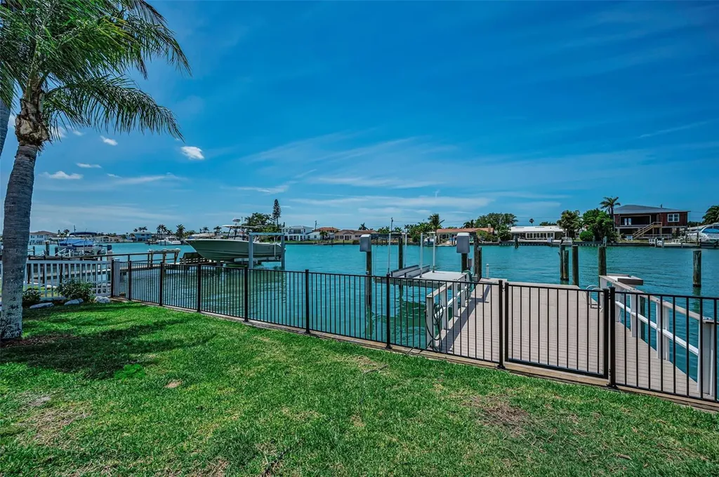 11800 7th Street E Treasure Island FL 33706