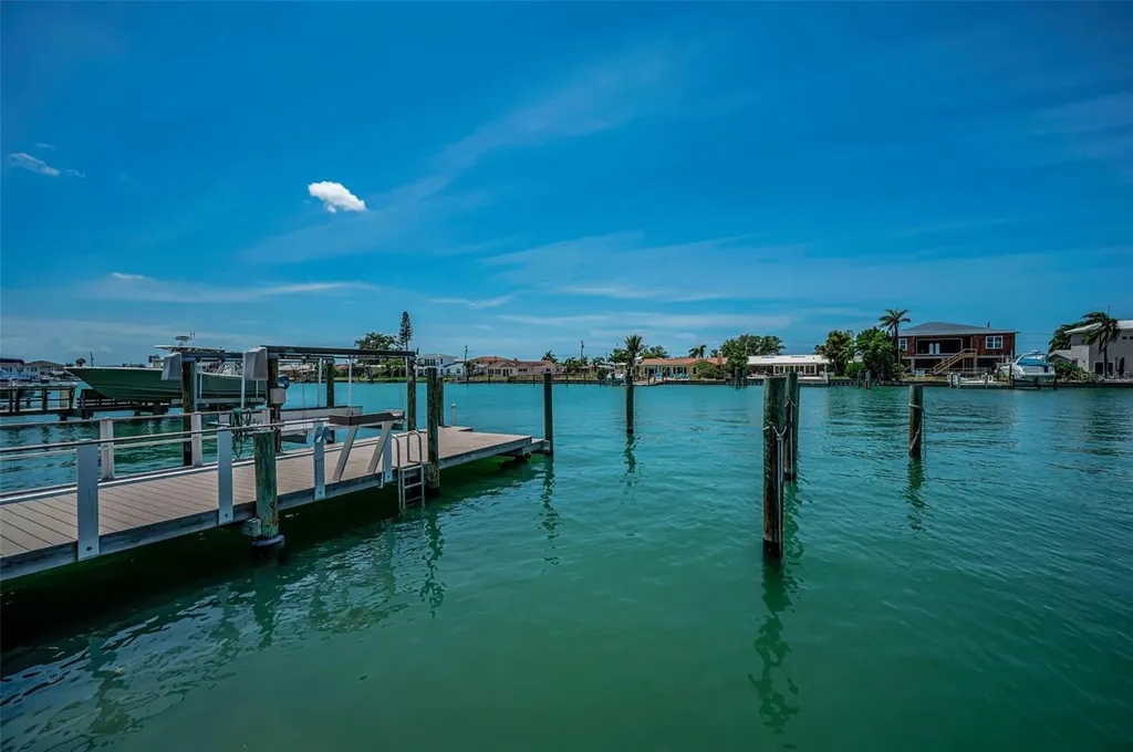 11800 7th Street E Treasure Island FL 33706