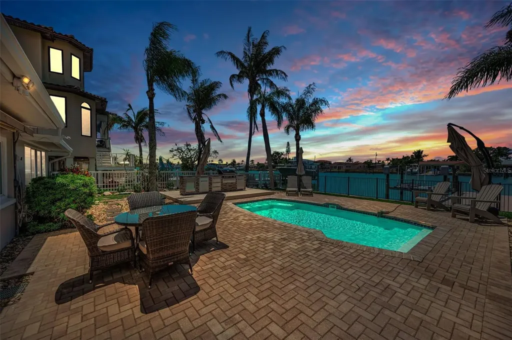 11800 7th Street E Treasure Island FL 33706