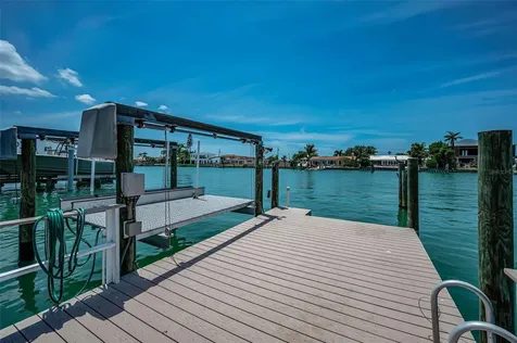 11800 7th Street E Treasure Island FL 33706