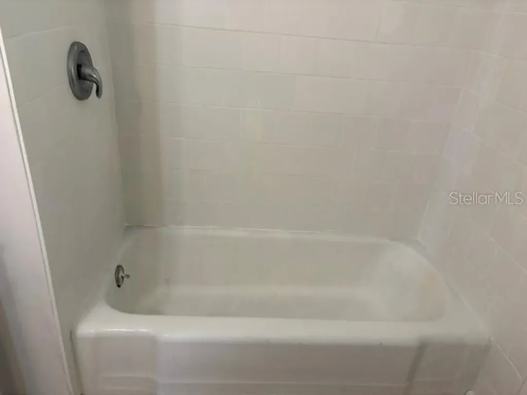 5441 6th Street Zephyrhills FL 33542