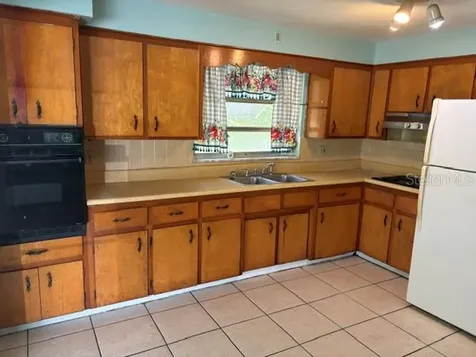 5441 6th Street Zephyrhills FL 33542