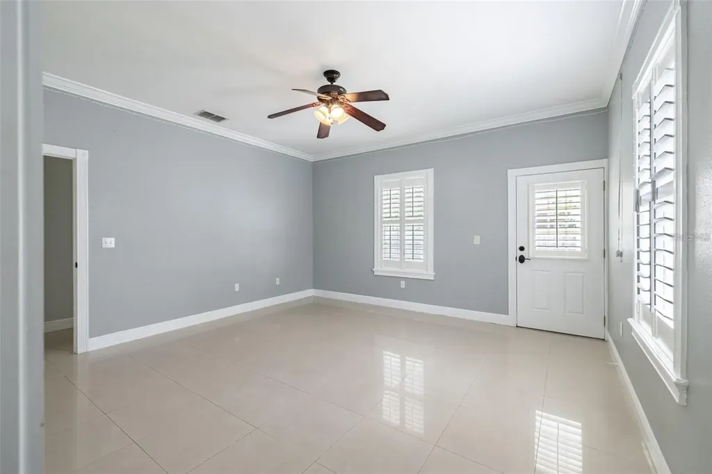 2323 W Cherry Street Tampa FL 33607