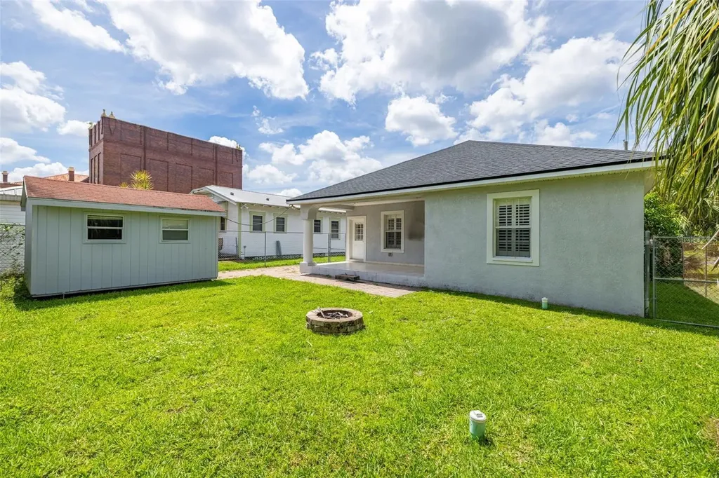 2323 W Cherry Street Tampa FL 33607