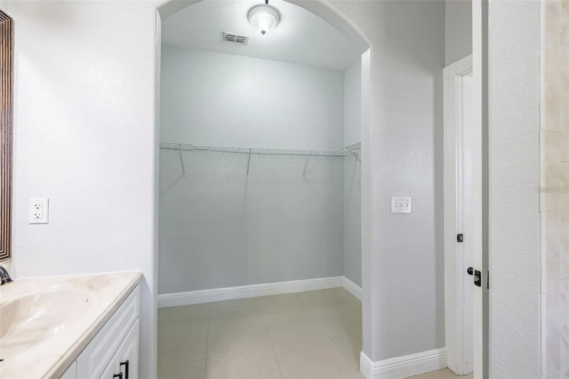 2323 W Cherry Street Tampa FL 33607