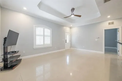 2323 W Cherry Street Tampa FL 33607