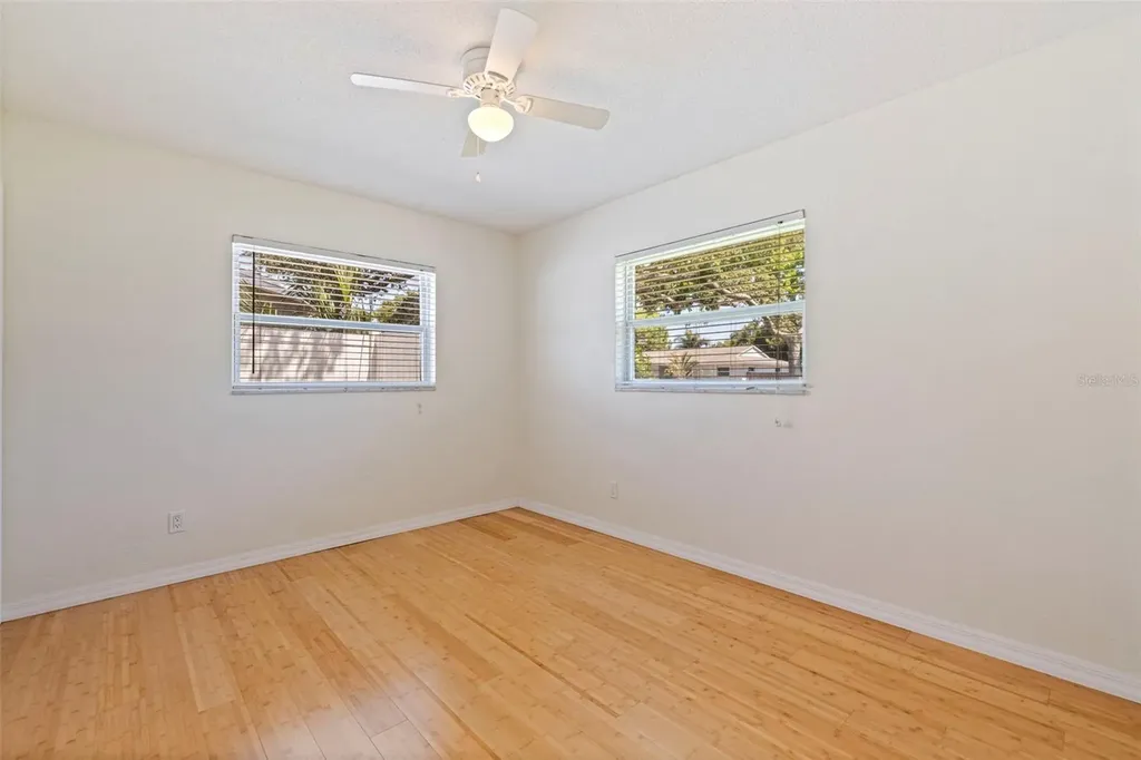 6477 33rd Avenue N St Petersburg FL 33710